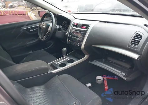 2015 Nissan Altima 2.5 z USA, uszkodzony, nr VIN 1N4AL3AP9FC181427